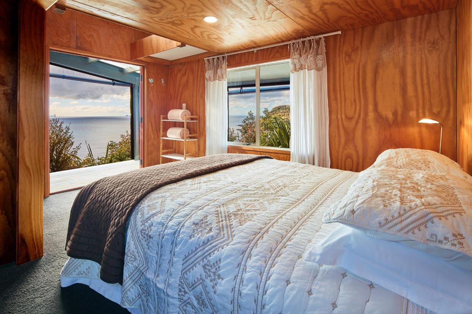 Bed and Breakfast The Lighthouse Lookout Тутукака Экстерьер фото